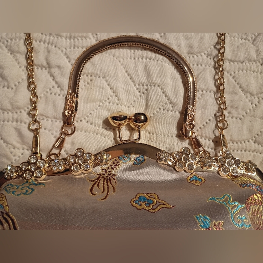 A Touch Of The Far East, Gold and Cream Satin Evening Bag - Picture 4 of 6